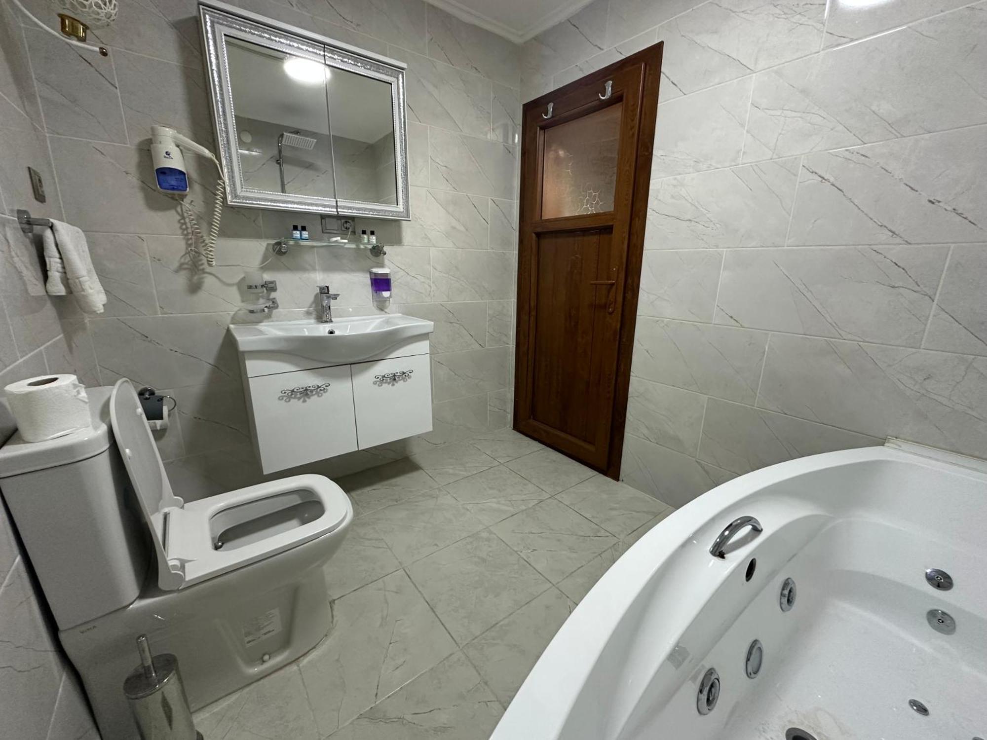 Royal Gur Hotel Istanbul Eksteriør billede
